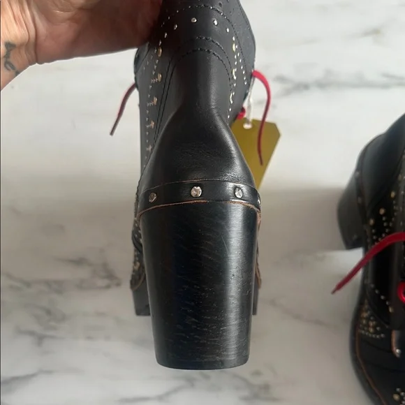 Burberry Black Lace-Up Boots with Red Accents - Picture 5 of 15